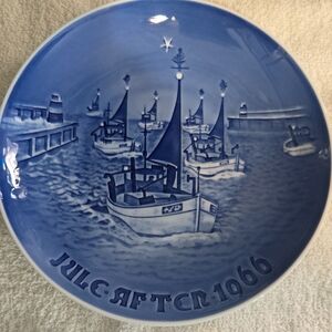 Bing & Grondahl Danish Christmas 1966 Blue Porcelain Collector Plate 7in Boat